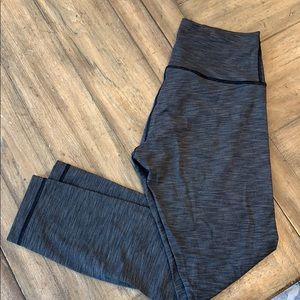 Lulu lemon crop leggings size 8, lululemon